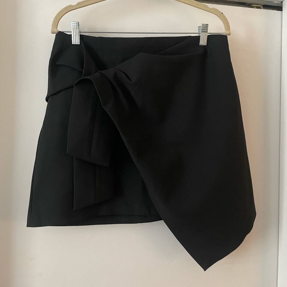 asymmetrical black zara skirt